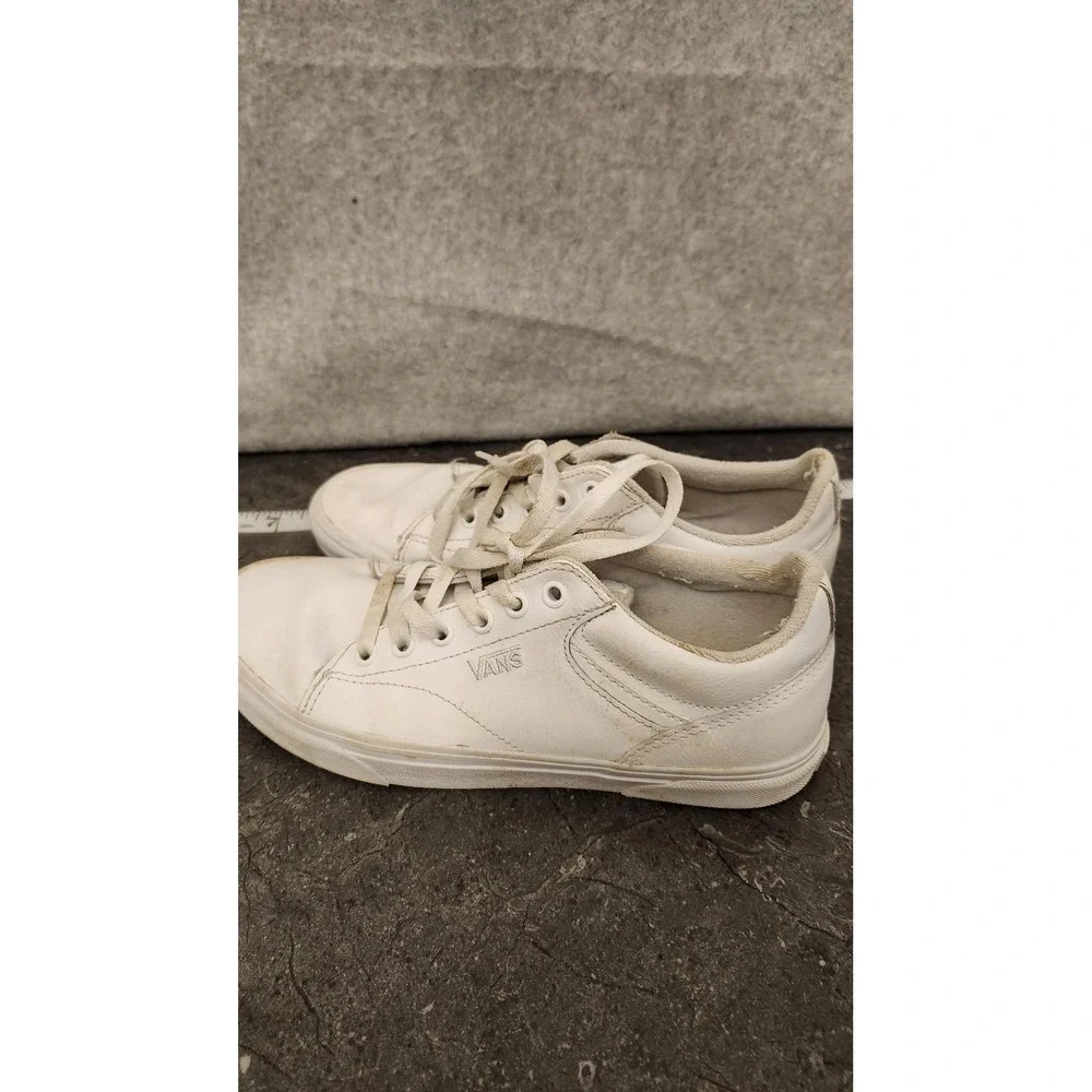 Vans‎ Shoes Wms Size 8.5 White Low Top Faux Leather Skate Casual Sneakers EU 39